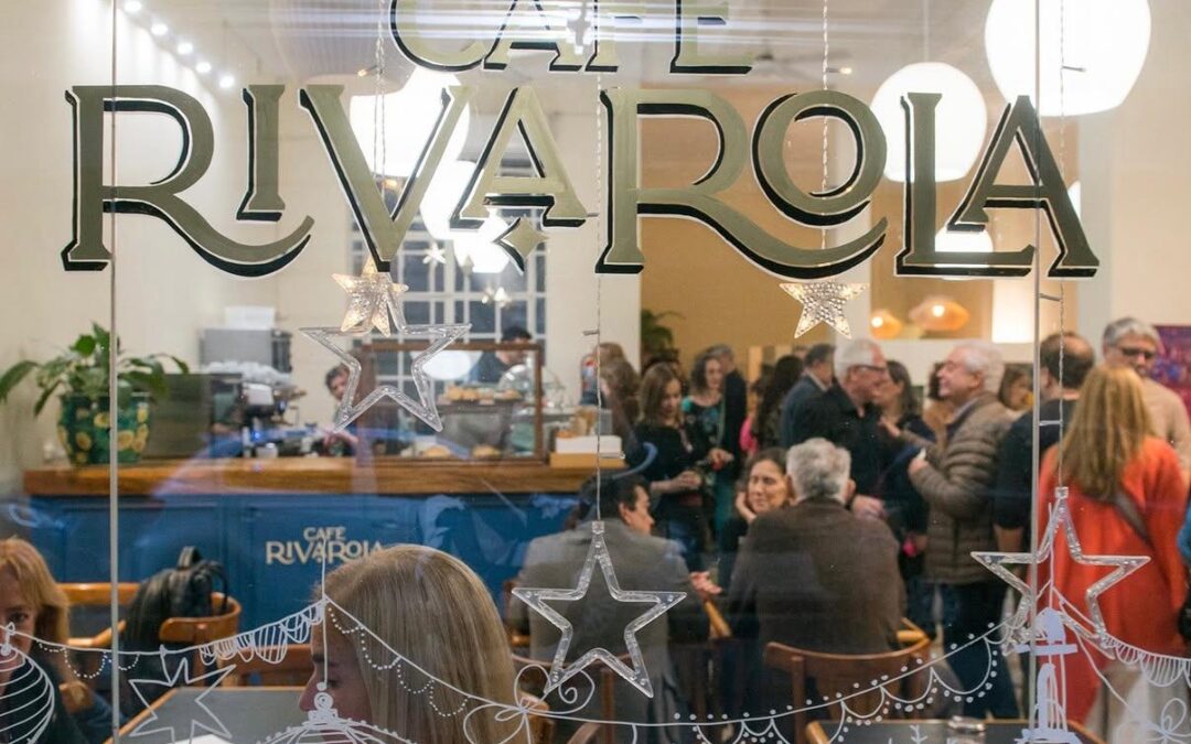 El lado B de Café Rivarola: la historia de un sueño que nació desde una terraza y hoy se consolida como espacio cultural